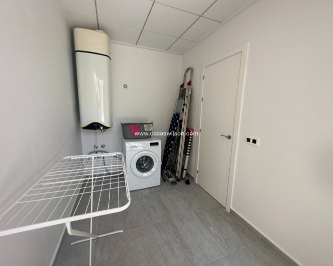 Image No.7-5 Bed Villa for sale