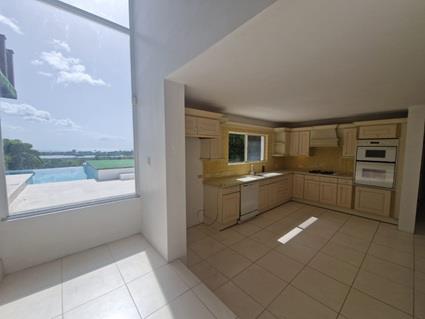 Image No.33-3 Bed Villa for sale