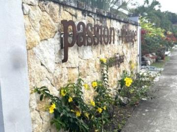 1 - Valley Church, Apartment