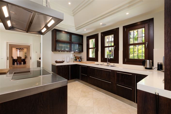 Image No.42-5 Bed Apartment for sale