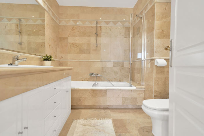 Image No.28-2 Bed Apartment for sale