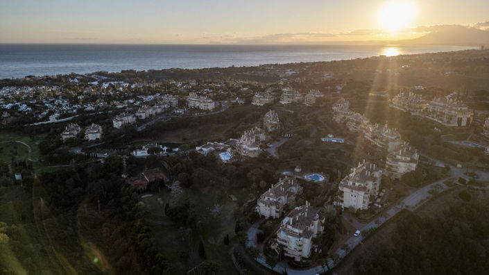 Image No.30-2 Bed Apartment for sale