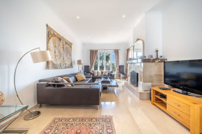 4-c23c0f86247804fa50226aecd8b0b2c8