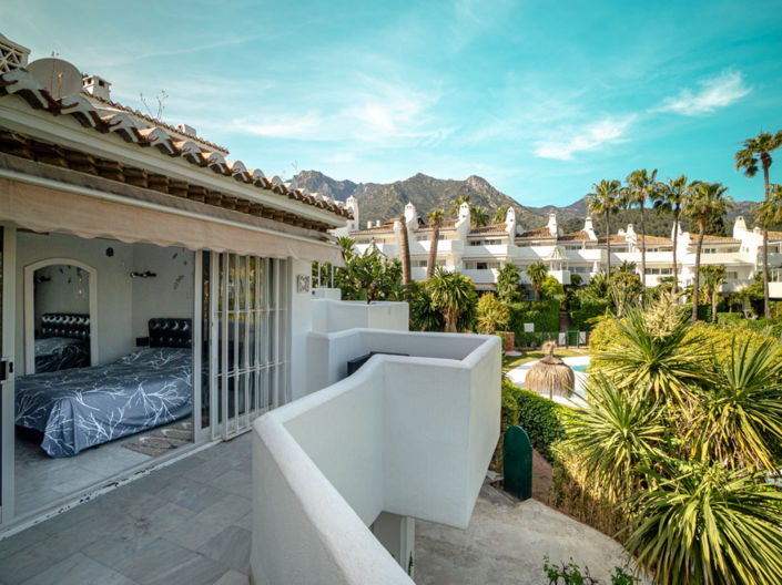 Image No.11-3 Bed Townhouse for sale