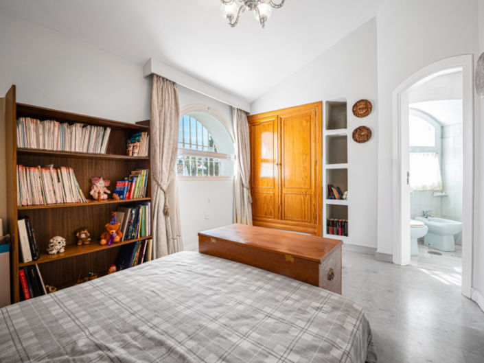 Image No.8-3 Bed Townhouse for sale