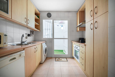 9-467d0cee5b725f3ef65f102a0c2e69c0