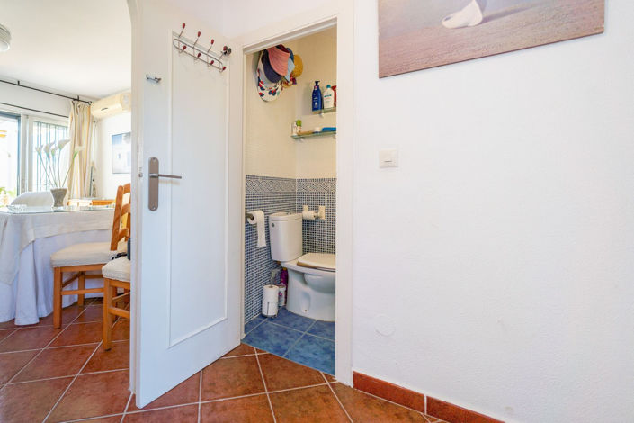 Image No.15-2 Bed Townhouse for sale