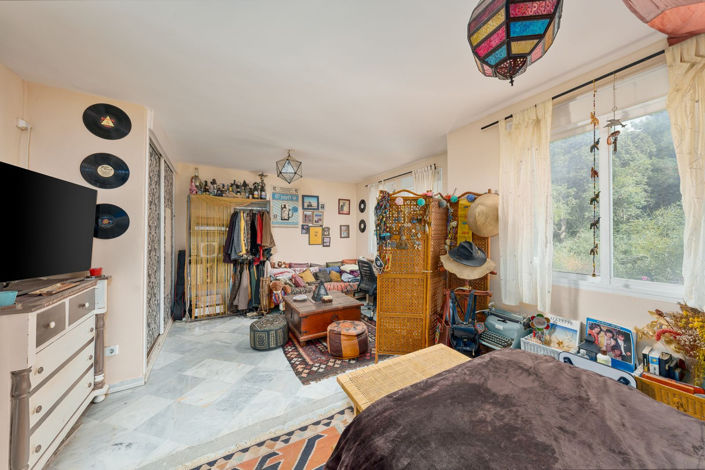 Image No.19-3 Bed Townhouse for sale