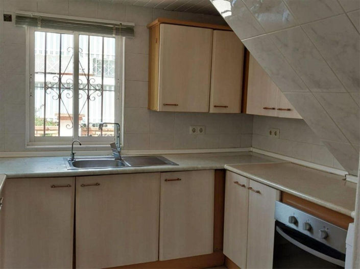 Image No.8-4 Bed Townhouse for sale