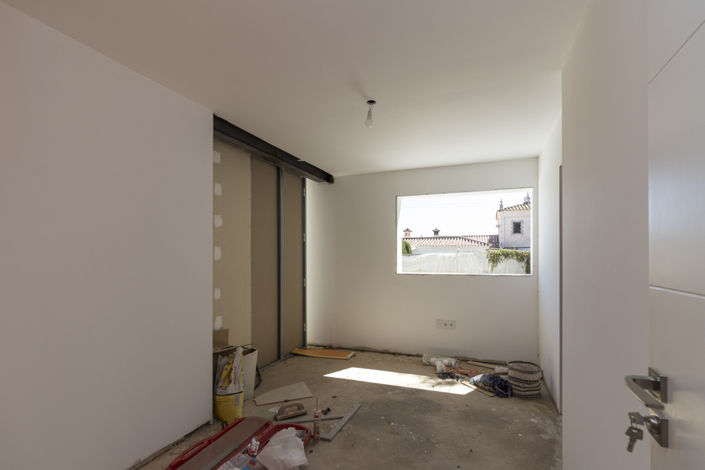 Image No.10-9 Bed Villa for sale