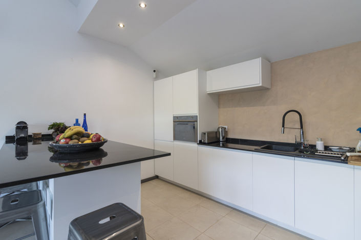 Image No.13-9 Bed Villa for sale