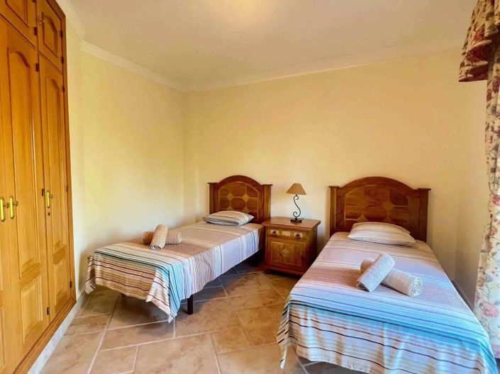 Image No.32-5 Bed Villa for sale