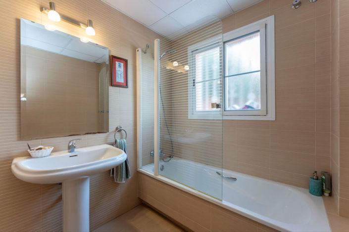 Image No.18-3 Bed Villa for sale