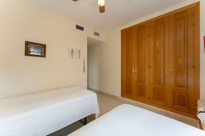 Image No.27-3 Bed Villa for sale