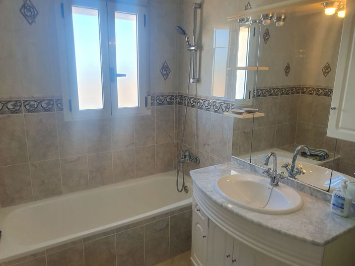 Image No.34-4 Bed Villa for sale