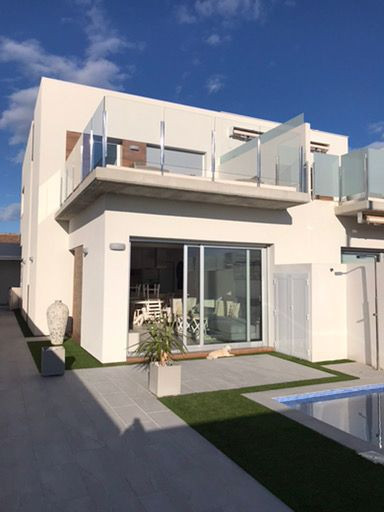 Image No.2-3 Bed Villa for sale