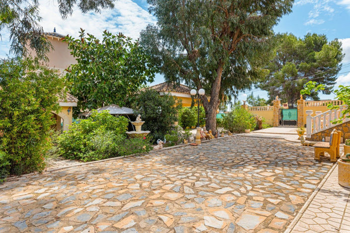 Image No.7-4 Bed Villa for sale