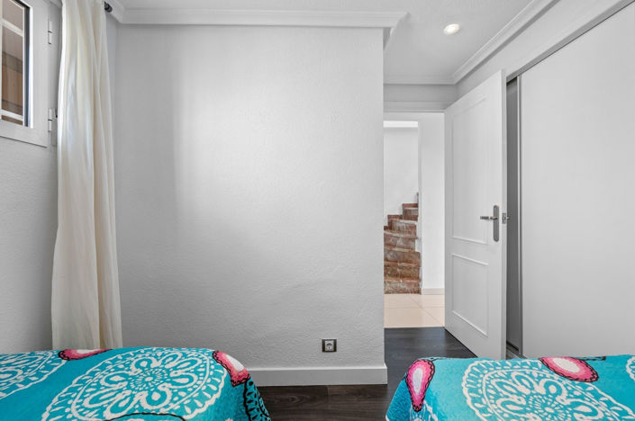 Image No.23-3 Bed Apartment for sale