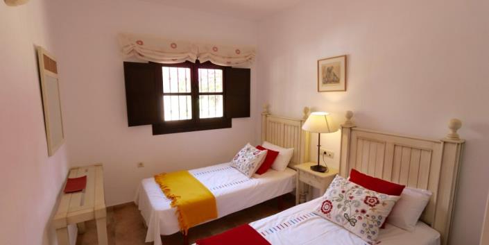 Image No.14-4 Bed Villa for sale