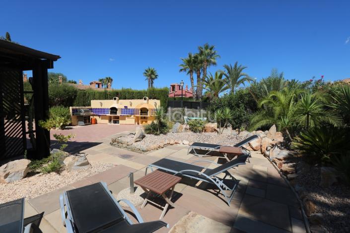 Image No.31-3 Bed Semi-Detached for sale