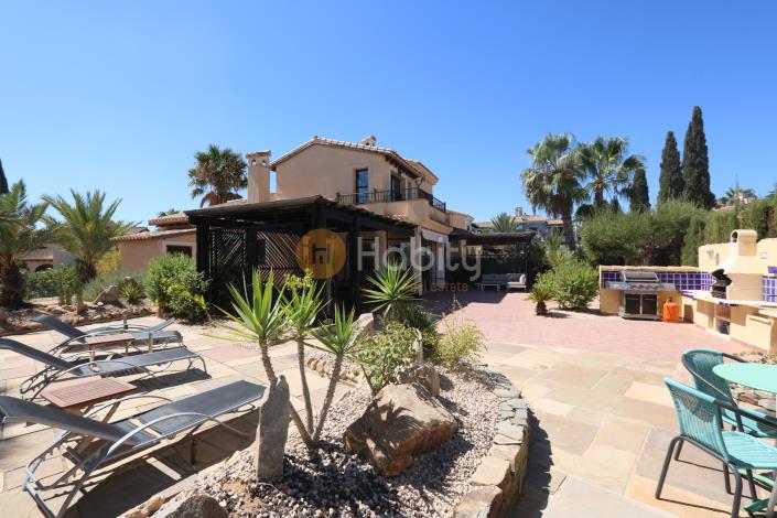 Image No.36-3 Bed Semi-Detached for sale