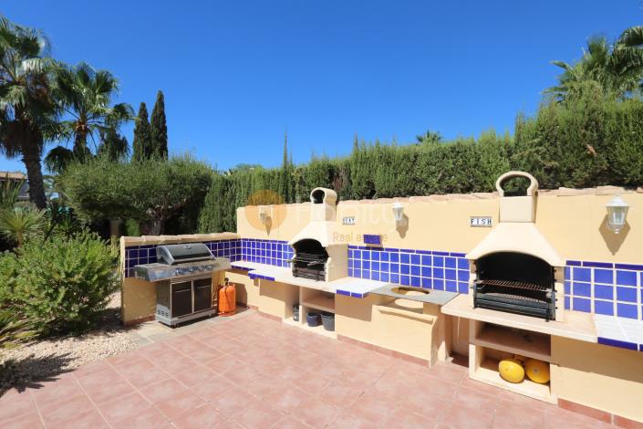 Image No.12-3 Bed Semi-Detached for sale