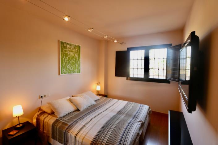 Image No.10-2 Bed Apartment for sale