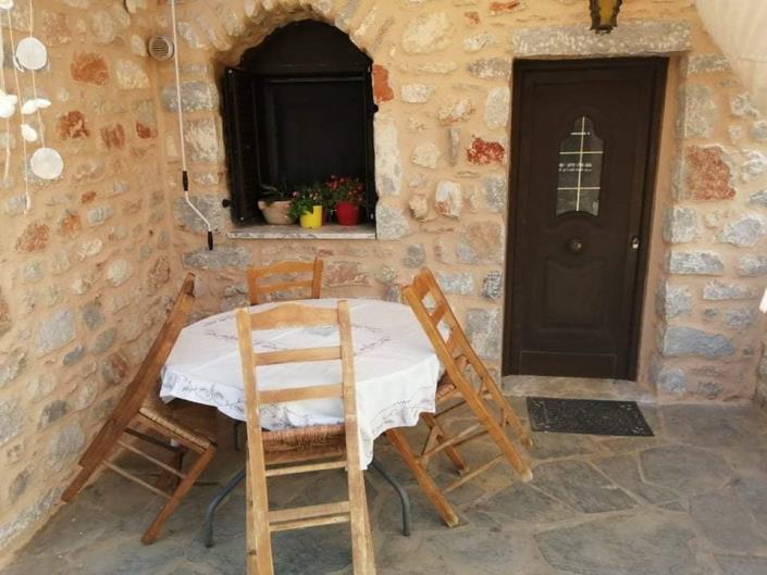 Image No.17-4 Bed House for sale