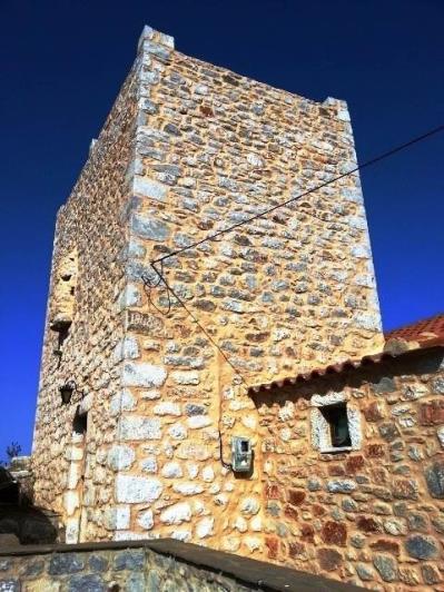 Image No.16-4 Bed House for sale