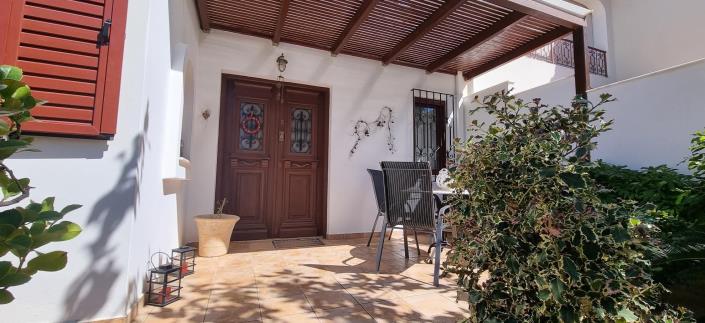 Image No.2-4 Bed House for sale