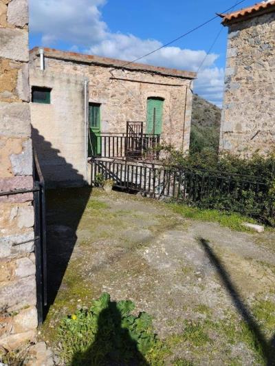 Image No.10-1 Bed House for sale