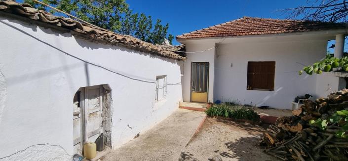 Image No.4-Maison de 4 chambres à vendre à Derveni