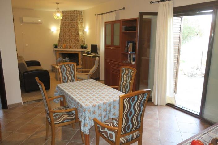 Image No.11-Maison de 2 chambres à vendre à East Mani