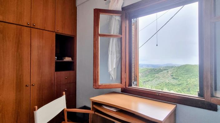 Image No.7-4 Bed House for sale