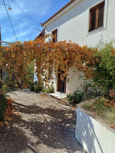 Image No.2-4 Bed House for sale