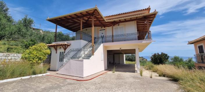 Image No.2-Maison de 4 chambres à vendre à Gytheio