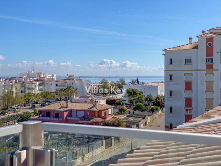 Image No.23-2 Bed Apartment for sale