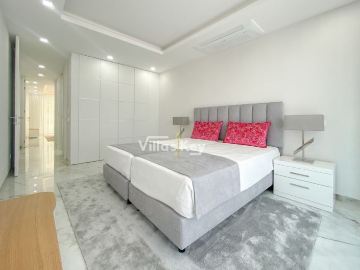 Image No.16-2 Bed Apartment for sale