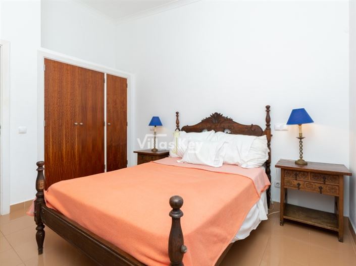 Image No.12-4 Bed House for sale