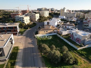 idb6fe4601-0000-0500-0000-000010e30912