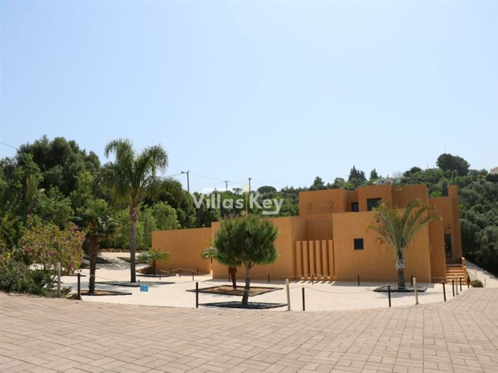 Image No.14-5 Bed House for sale