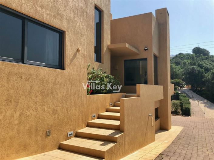 Image No.22-5 Bed House for sale