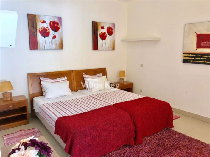 Image No.23-5 Bed House for sale