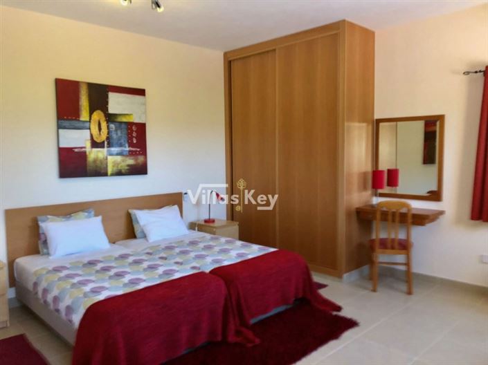 Image No.34-5 Bed House for sale