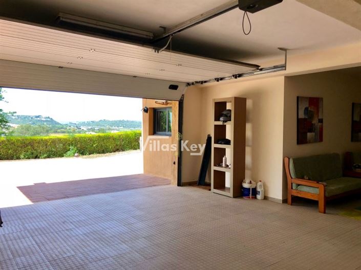 Image No.40-5 Bed House for sale