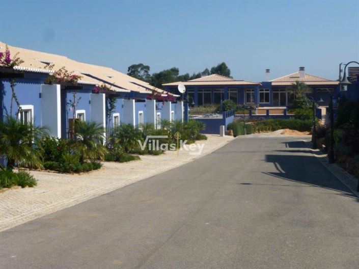 Image No.14-Commercial à vendre à Lagos