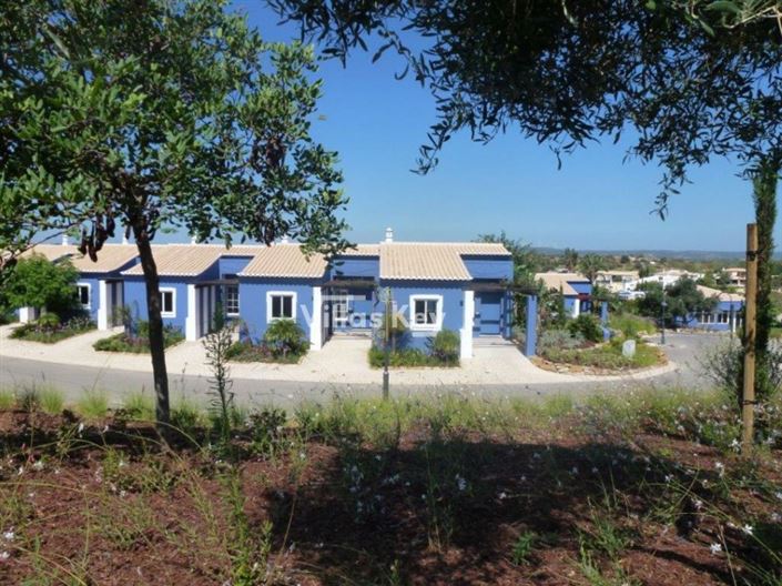 Image No.18-Commercial à vendre à Lagos