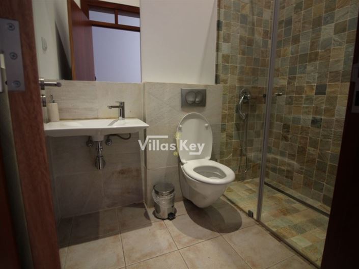 Image No.23-4 Bed House for sale