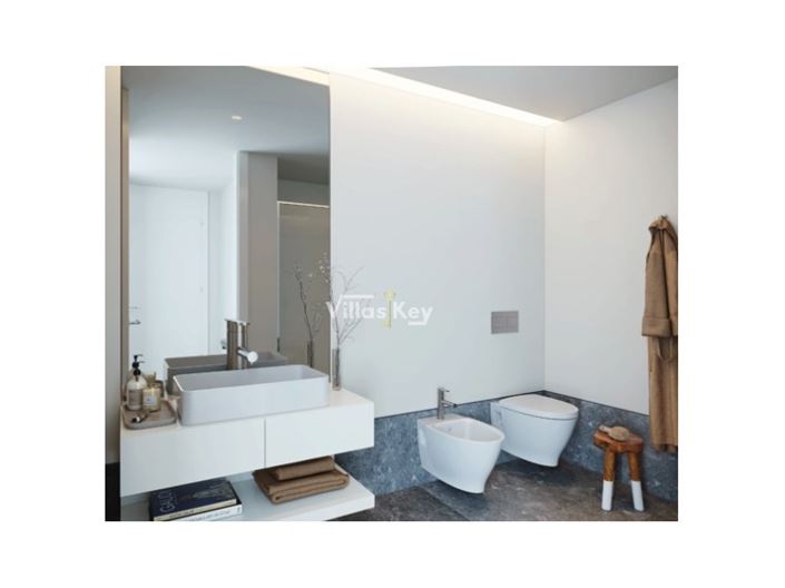 Image No.23-3 Bed Apartment for sale