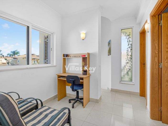 Image No.18-Maison de 4 chambres à vendre à Lagos